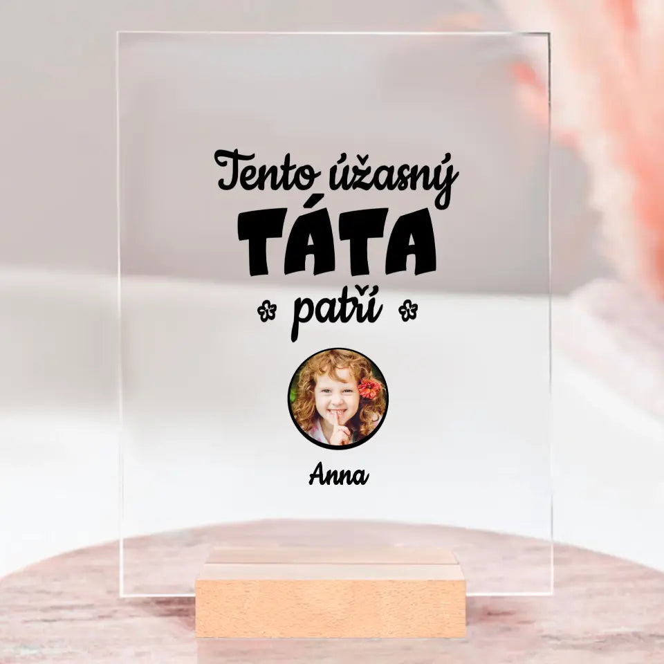 Tato úžasná táta patří