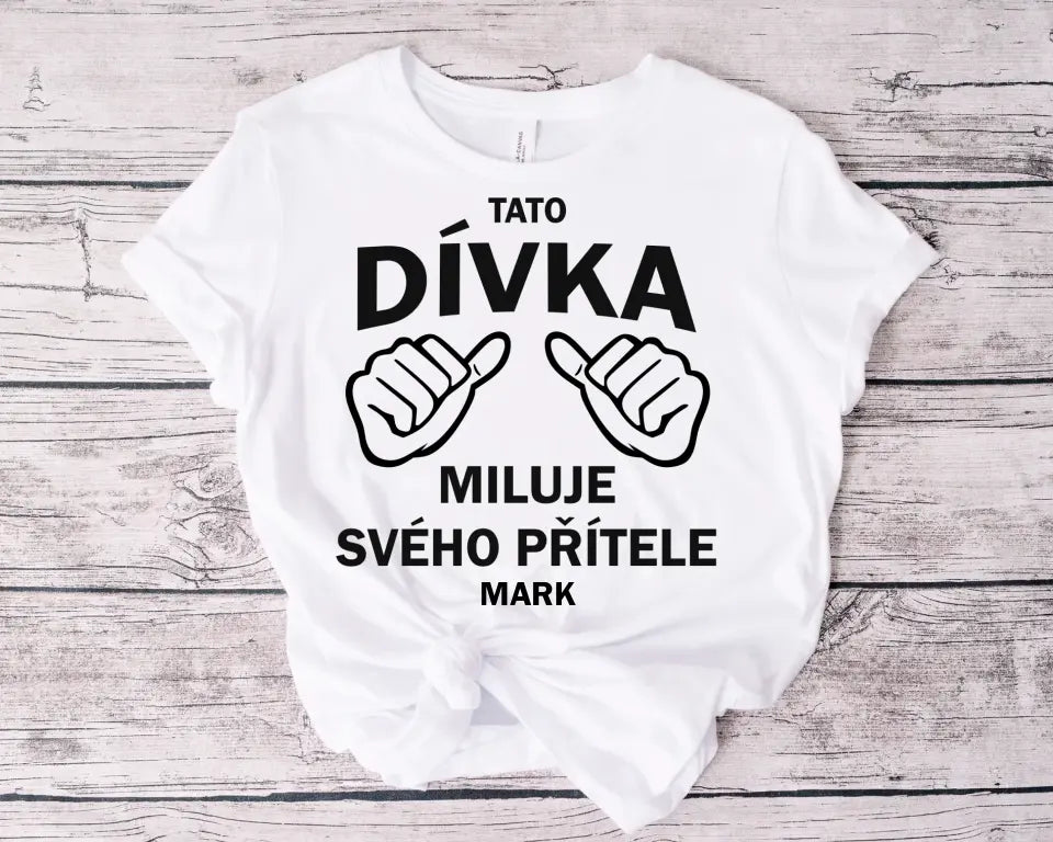 Tato Dívka Miluje Svého Přítele