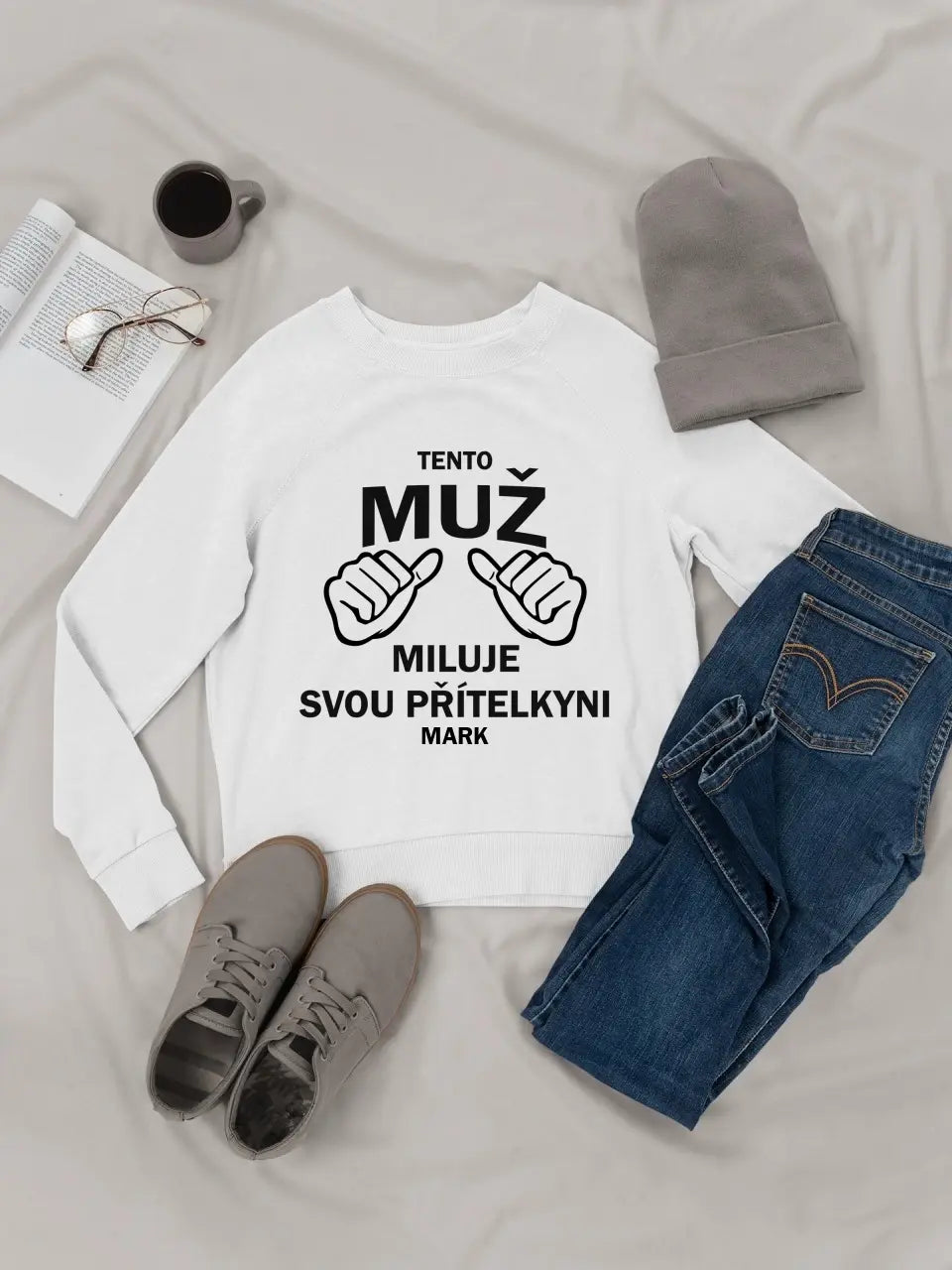 Tento Muž Miluje Svou Přítelkyni