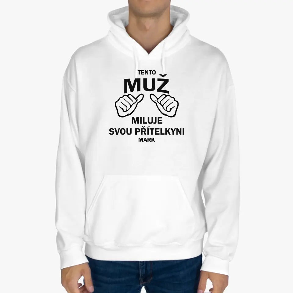 Tento Muž Miluje Svou Přítelkyni