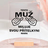 Tento Muž Miluje Svou Přítelkyni